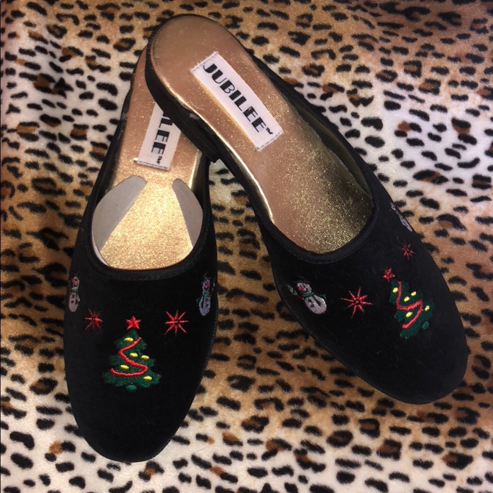 Jubilee Christmas tree slip one shoes snowman